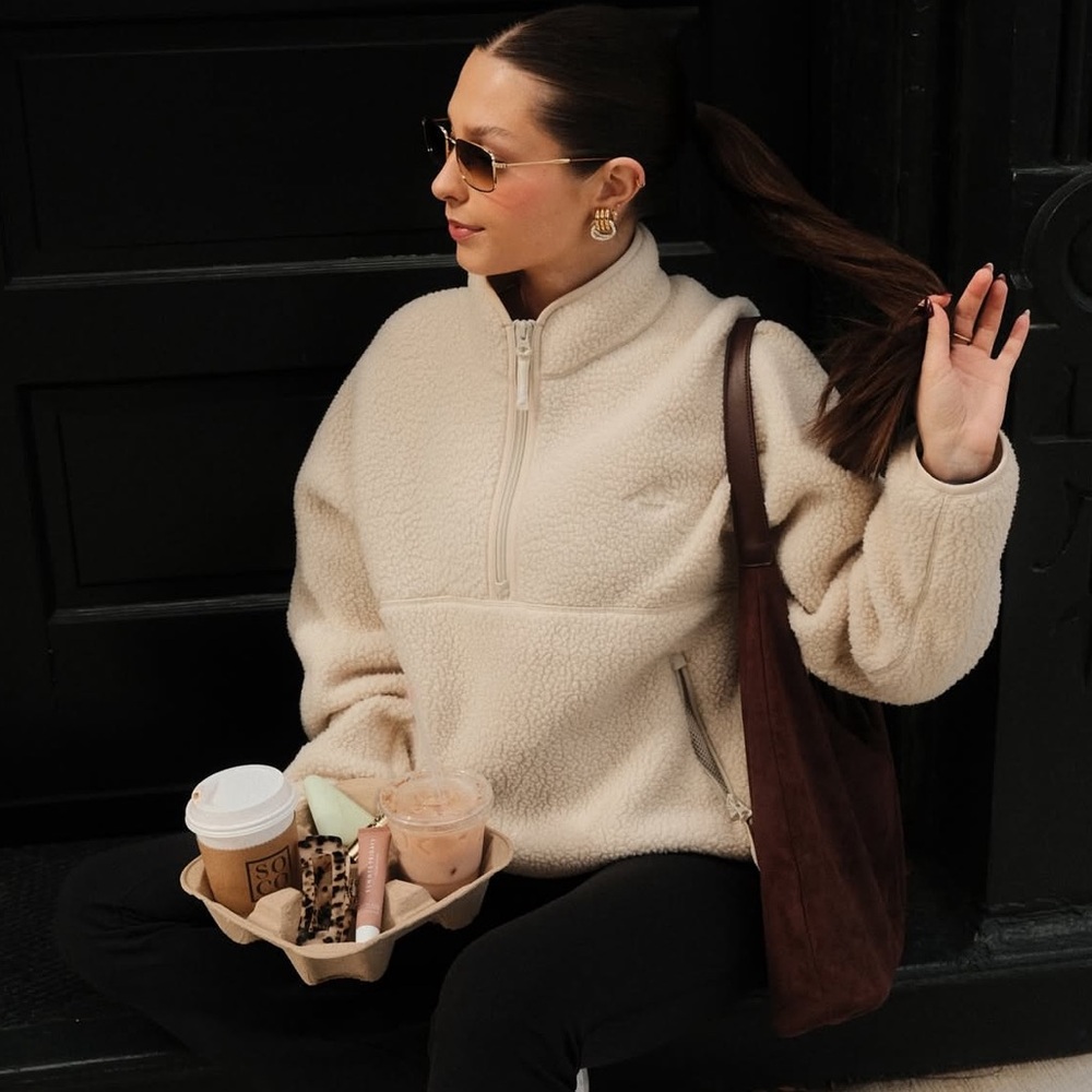 Aritzia TNA polar tec fleece